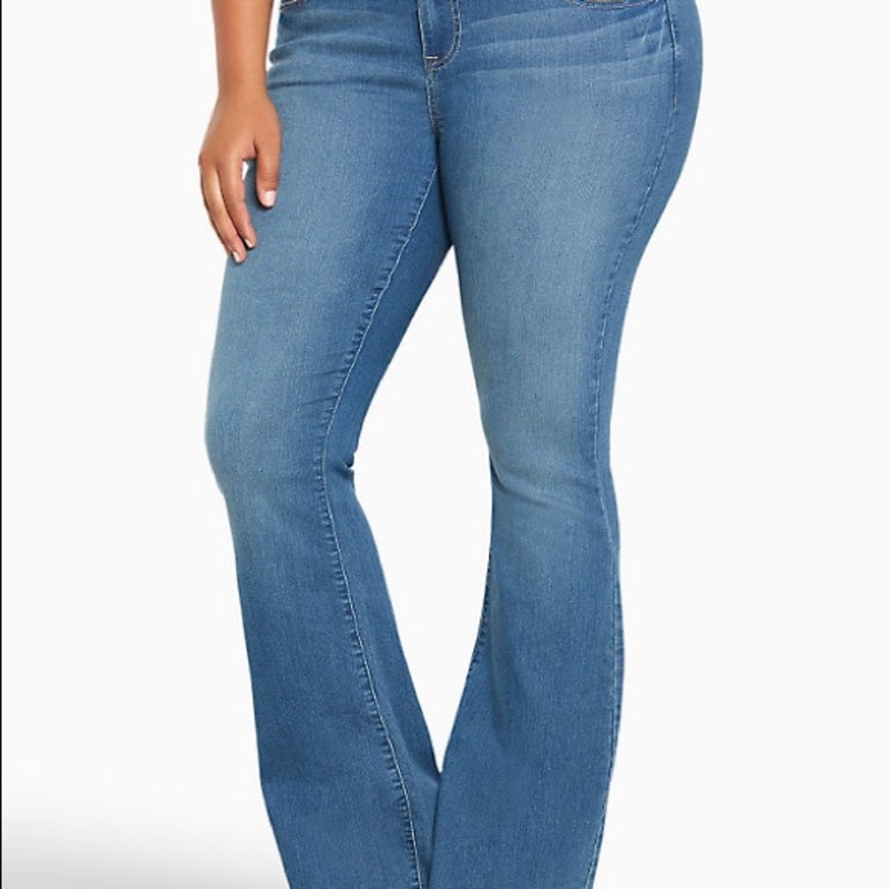 NWT Torrid Flare Jeggings - Size 22